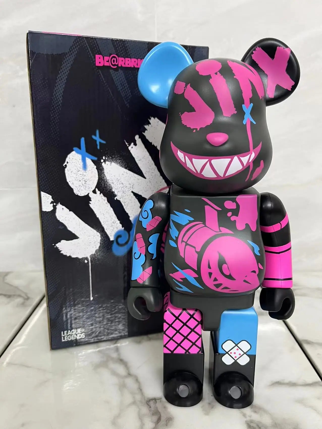 BE@RBRICK 400% STATUES